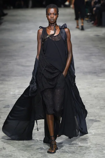 Look 8